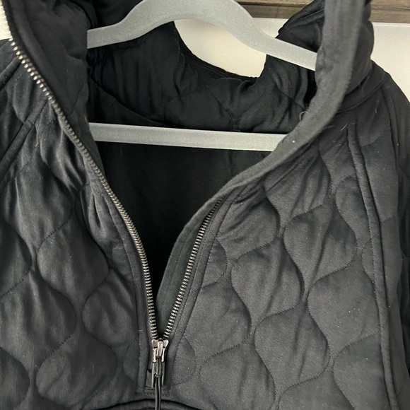 Lululemon Quilted Funnel Neck Half Zip - Picture 6 of 8